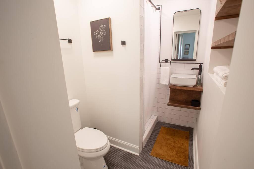 J Birds' Cottage Midtown Memphis Extérieur photo